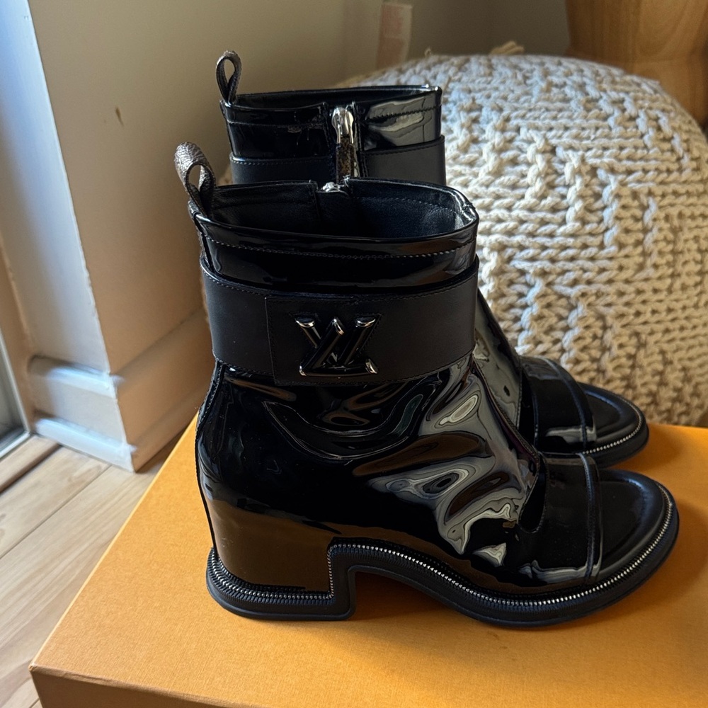 Louis Vuitton Moonlight Ankle Boot